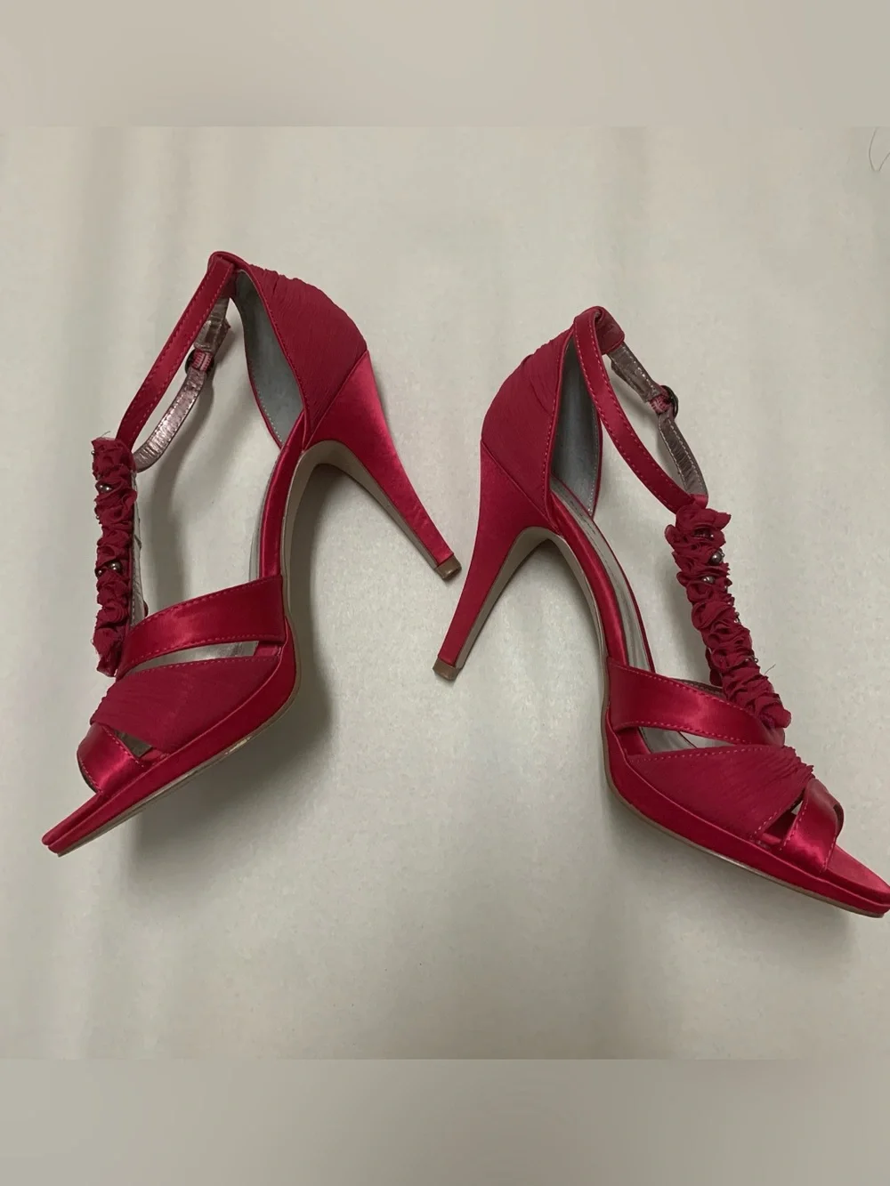 Style & Co Raspberry Pink Satin Ruffle T-Strap Heeled Dress Sandals Women's Sz 8